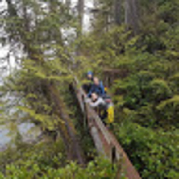 Meet your Posher, Terra - Picture 1 of 1